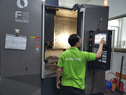 Makino CNC